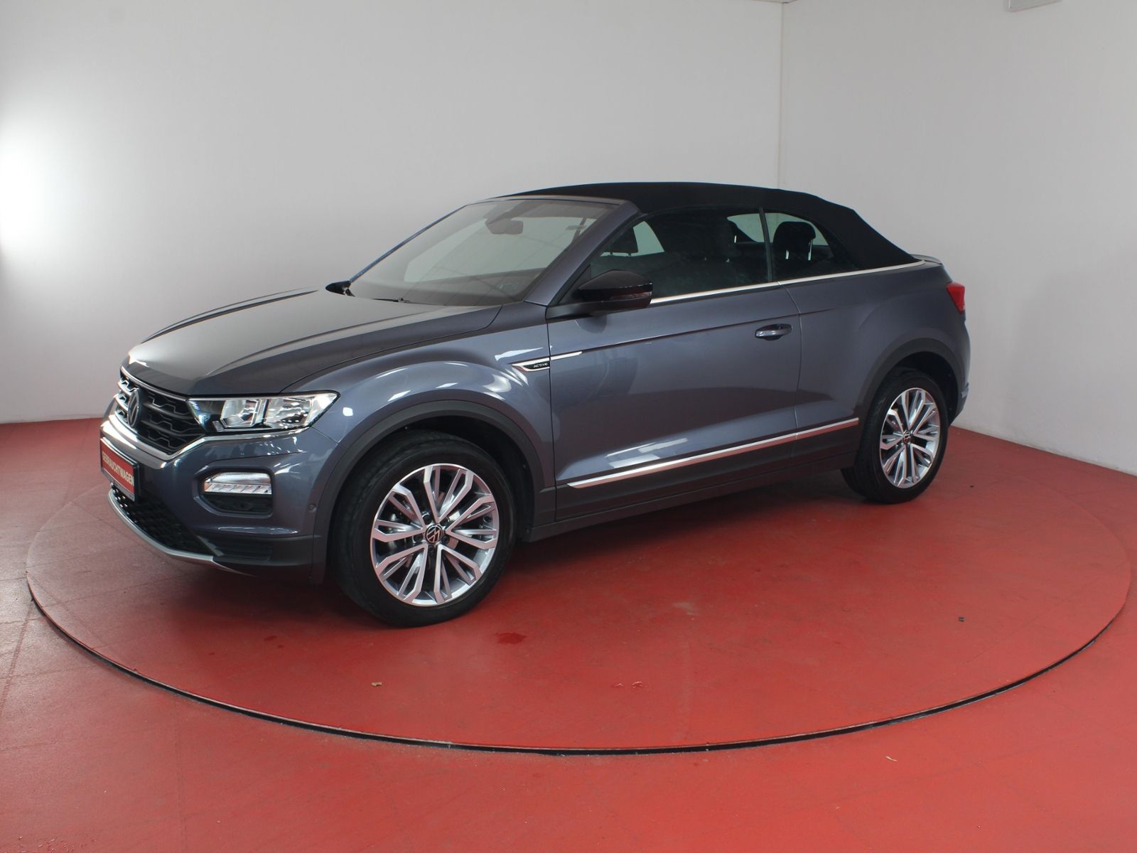 Volkswagen T-Roc 1.0 TSI - Samsaru's Car Outlet