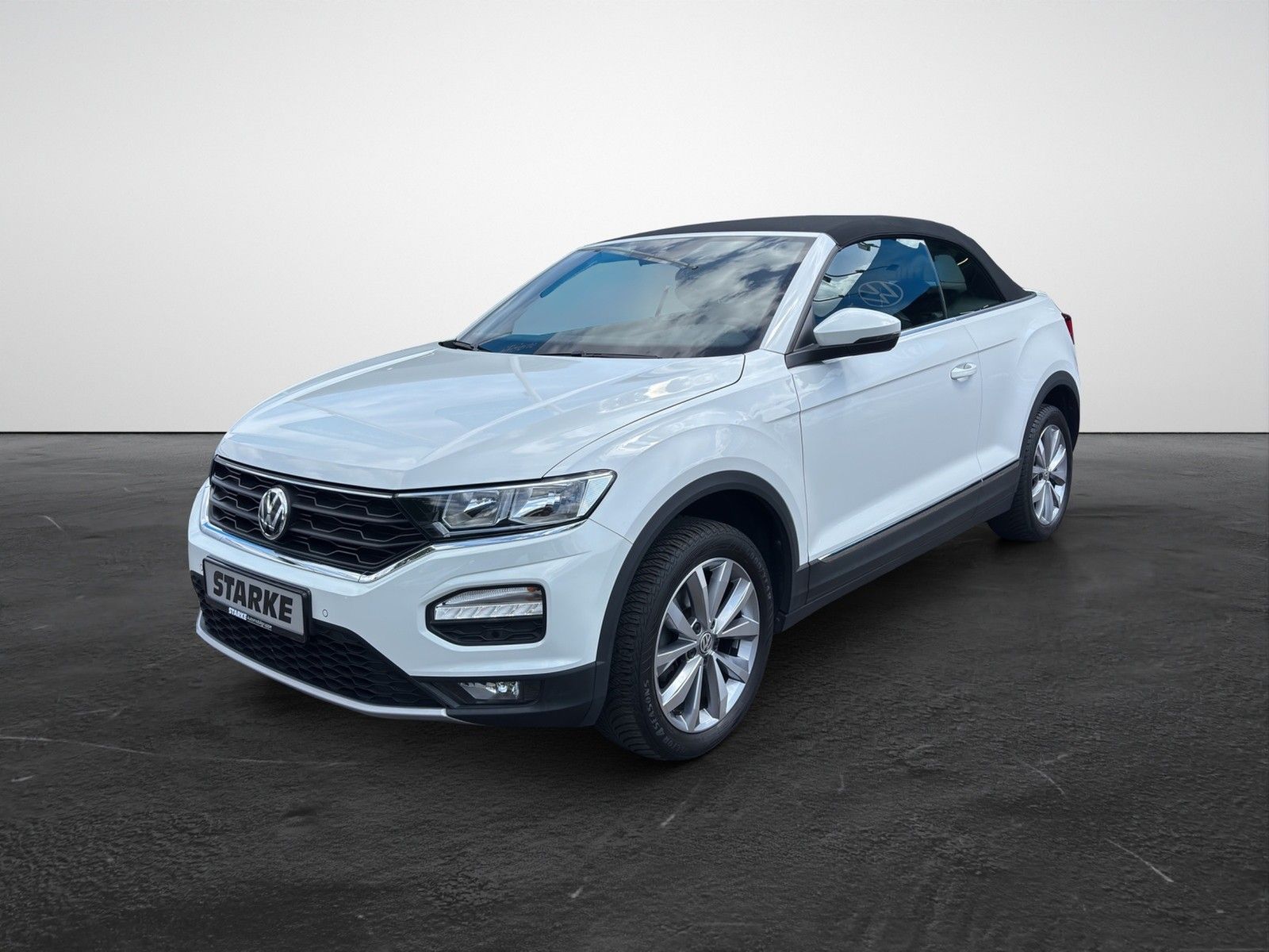 Volkswagen T-Roc 1.0 TSI Style - Samsaru's Car Outlet