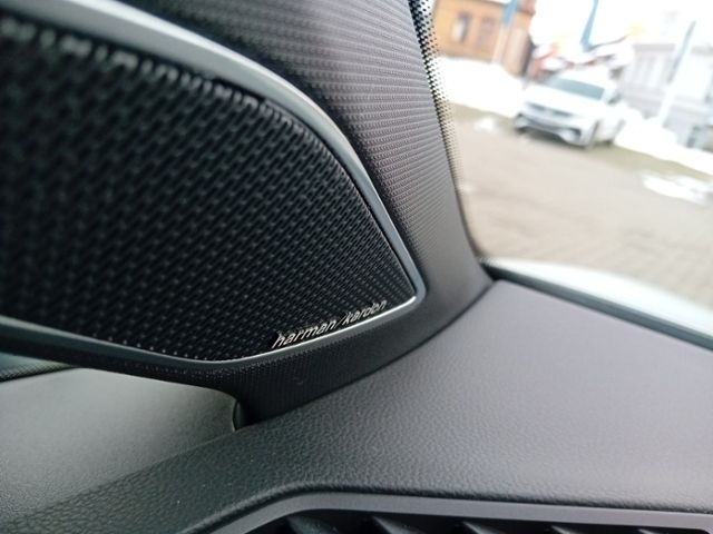 Volkswagen Golf VIII 2.0 TSI GTI Clubsport Black - Samsaru's Car Outlet
