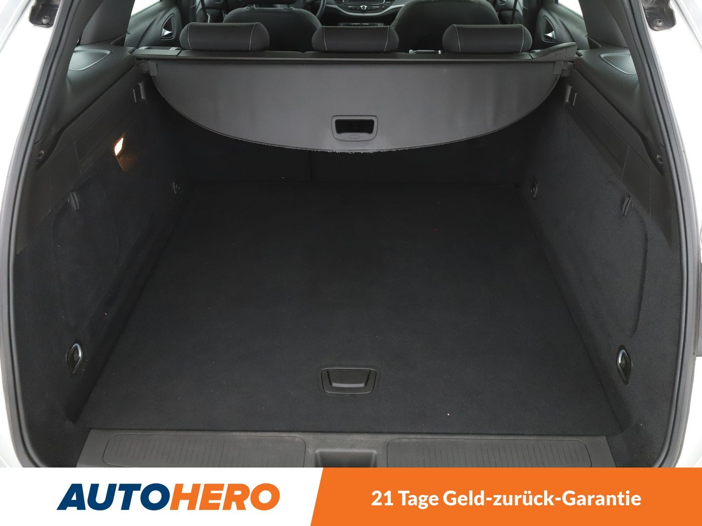 Opel Astra 1.5 CDTI Edition - Samsaru's Car Outlet