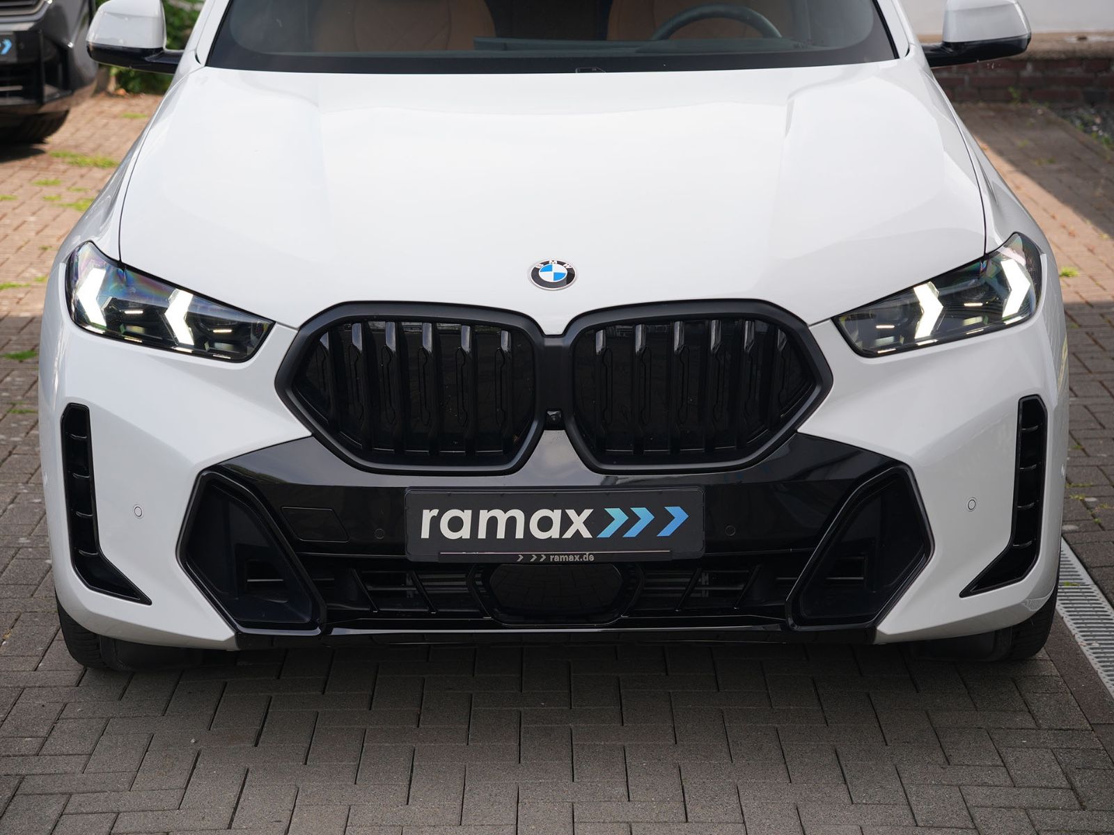 BMW X6 xDrive30d M Sport - Samsaru's Car Outlet