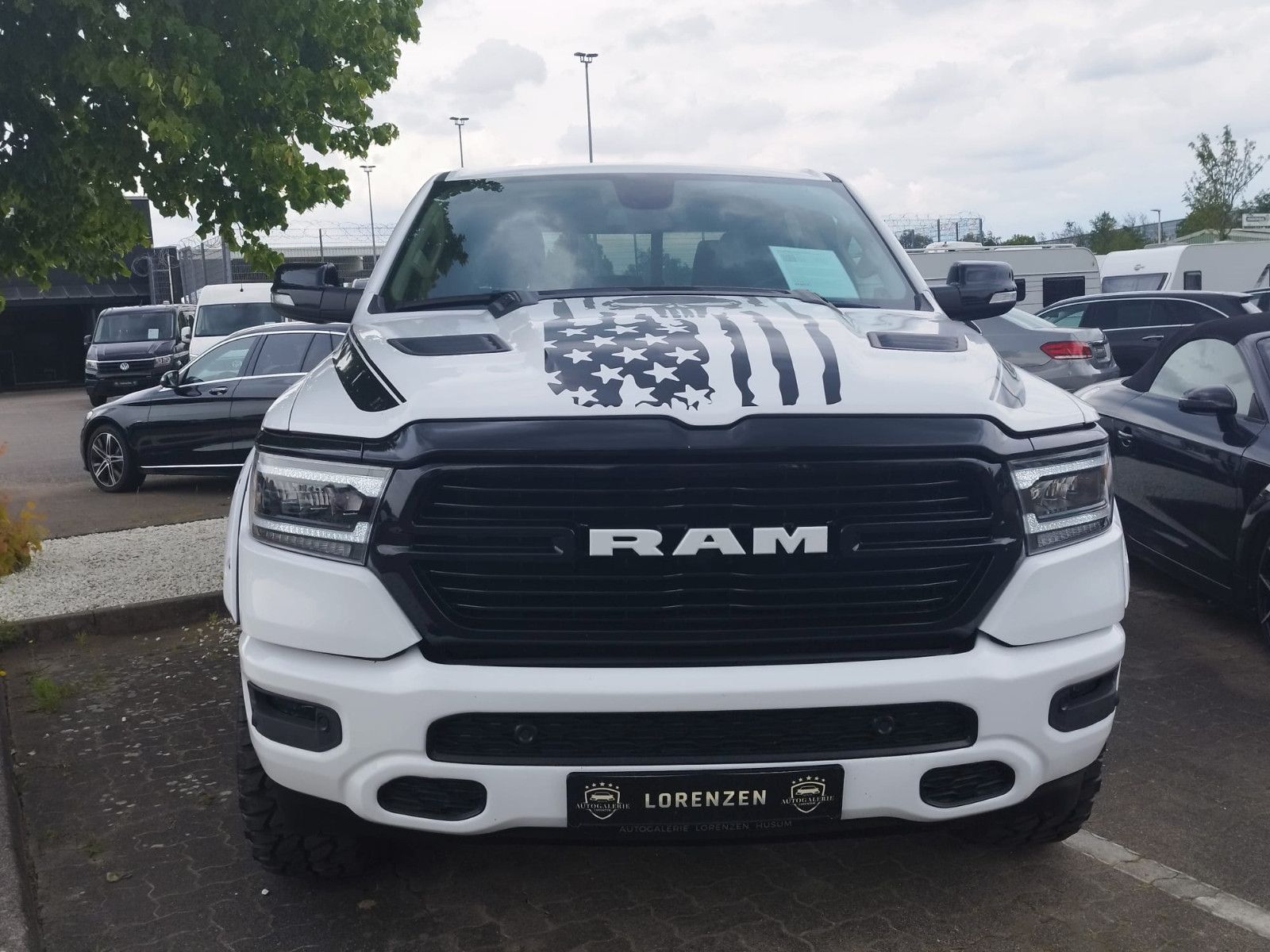 Dodge RAM 1500 Laramie Crew Cab 4x4  Kamera Leder LED