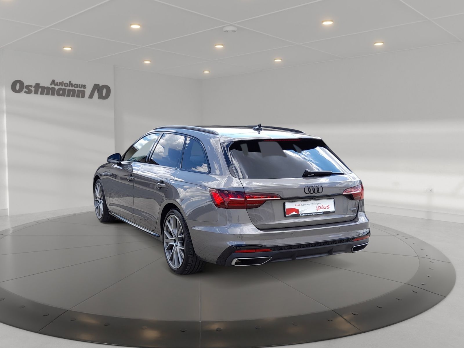 Audi A4 Avant 40 TFSI quattro S-Line - Samsaru's Car Outlet