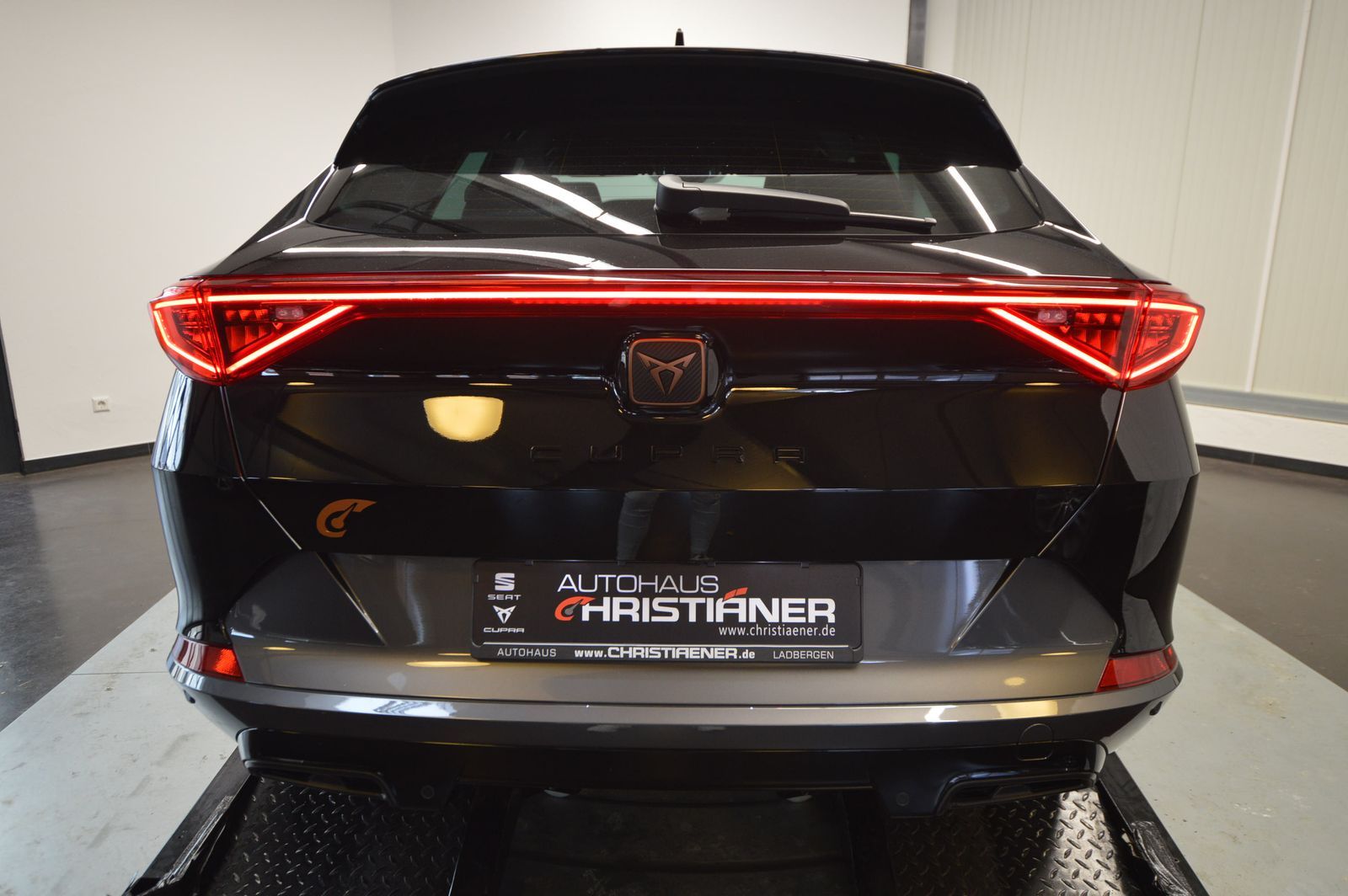 Cupra Formentor 2.0 TDI 4Drive - Samsaru's Car Outlet