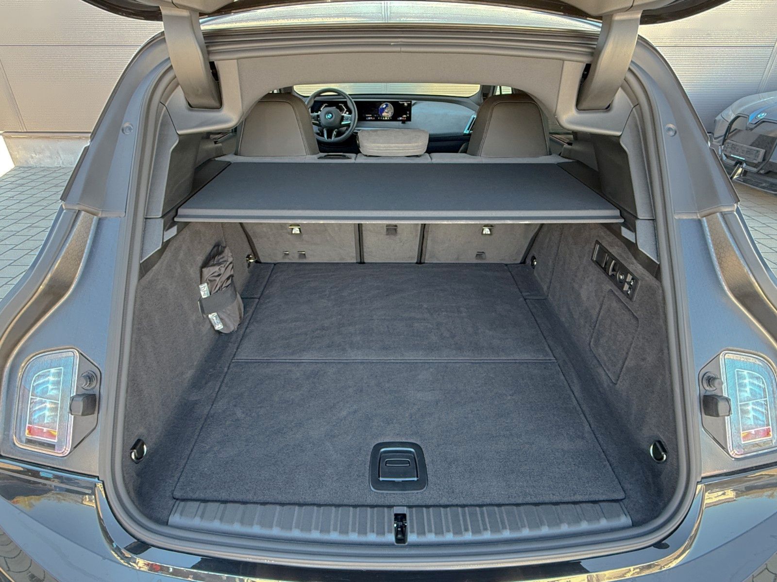 BMW iX 60 xDrive M Sport*Integral*2-Achs*Pano*B&W*