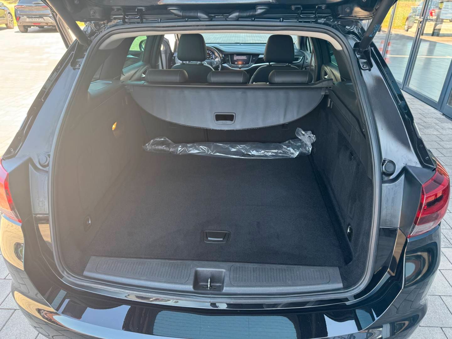 Opel ASTRA ST 1.5D Elegance - Samsaru's Car Outlet