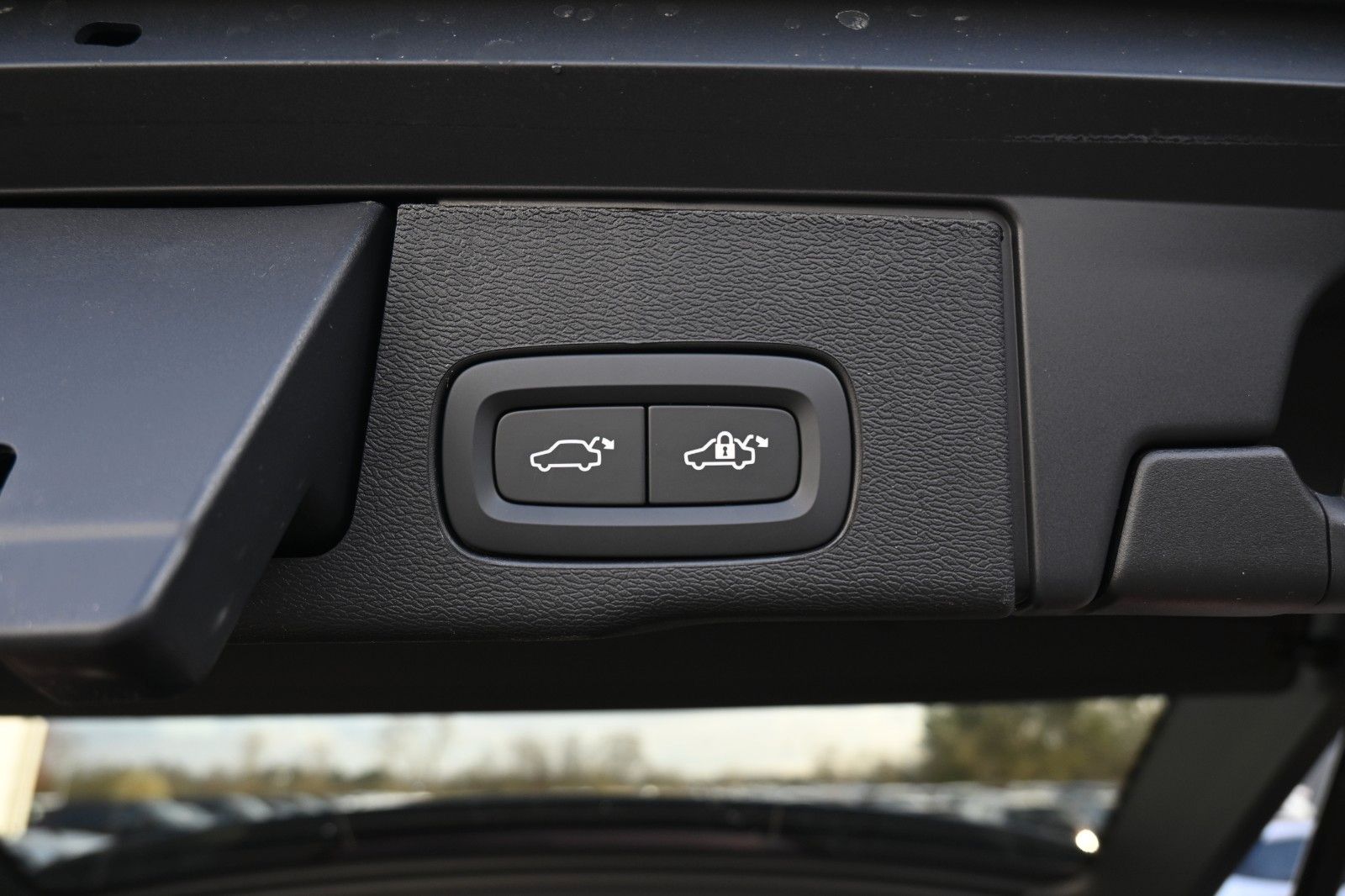 Volvo XC60 B5 AWD Plus Dark*H&K*FSHZG*360°*ACC*AHK