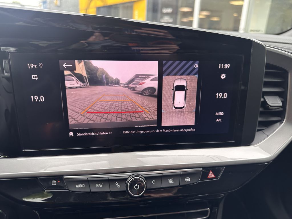 Opel Mokka-e Ultimate - Samsaru's Car Outlet