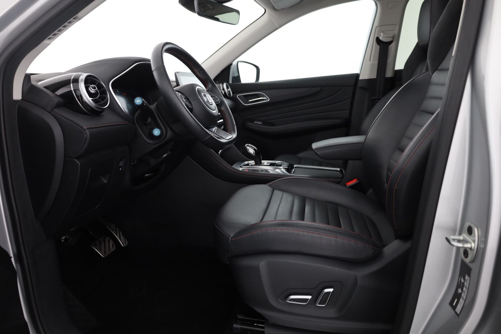 MG HS 1.5 T-GDI Luxury Aut. LED Navi Pano 360°