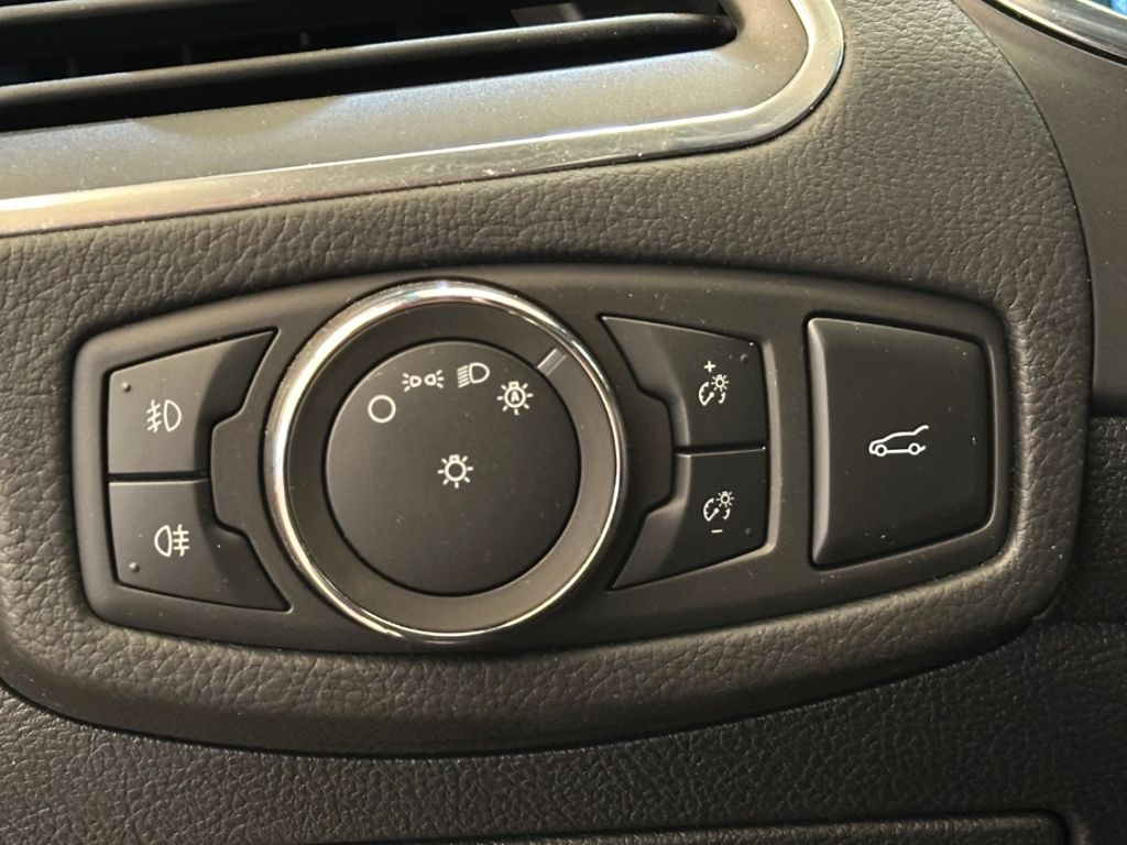 Ford S-Max Titanium+Automatik+Kamera+Key-Free+BLIS
