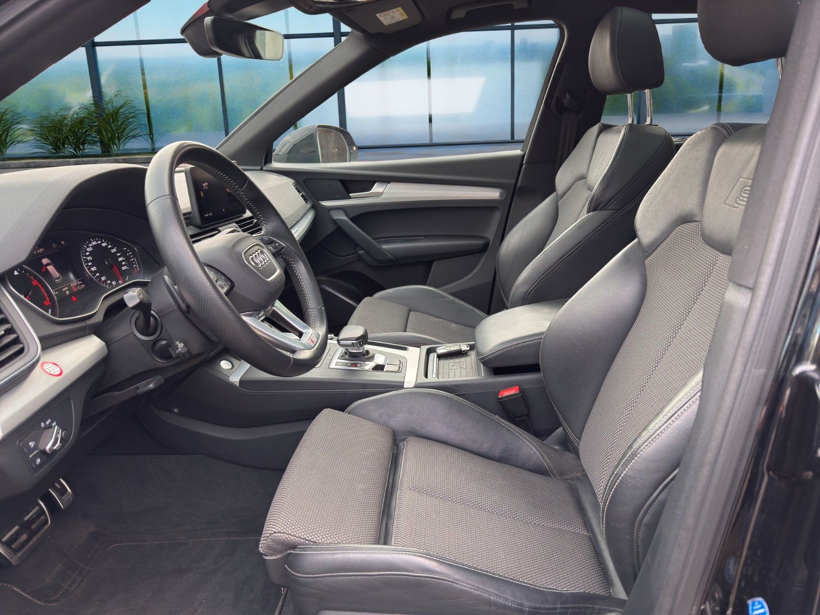 Audi Q5 40 TDI quattro S- Line Sport Hybrid - Samsaru's Car Outlet
