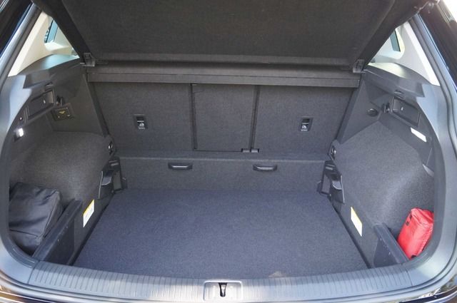Volkswagen Tiguan Urban Sport 4Motion - Samsaru's Car Outlet