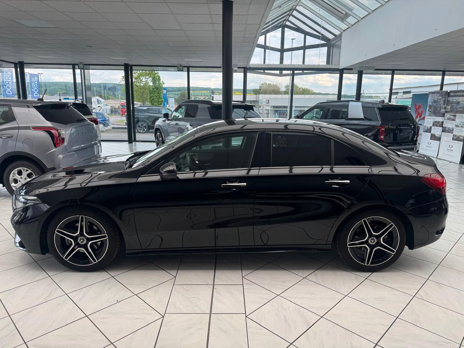 Mercedes-Benz A 200 AMG Line Advanced Plus - Samsaru's Car Outlet