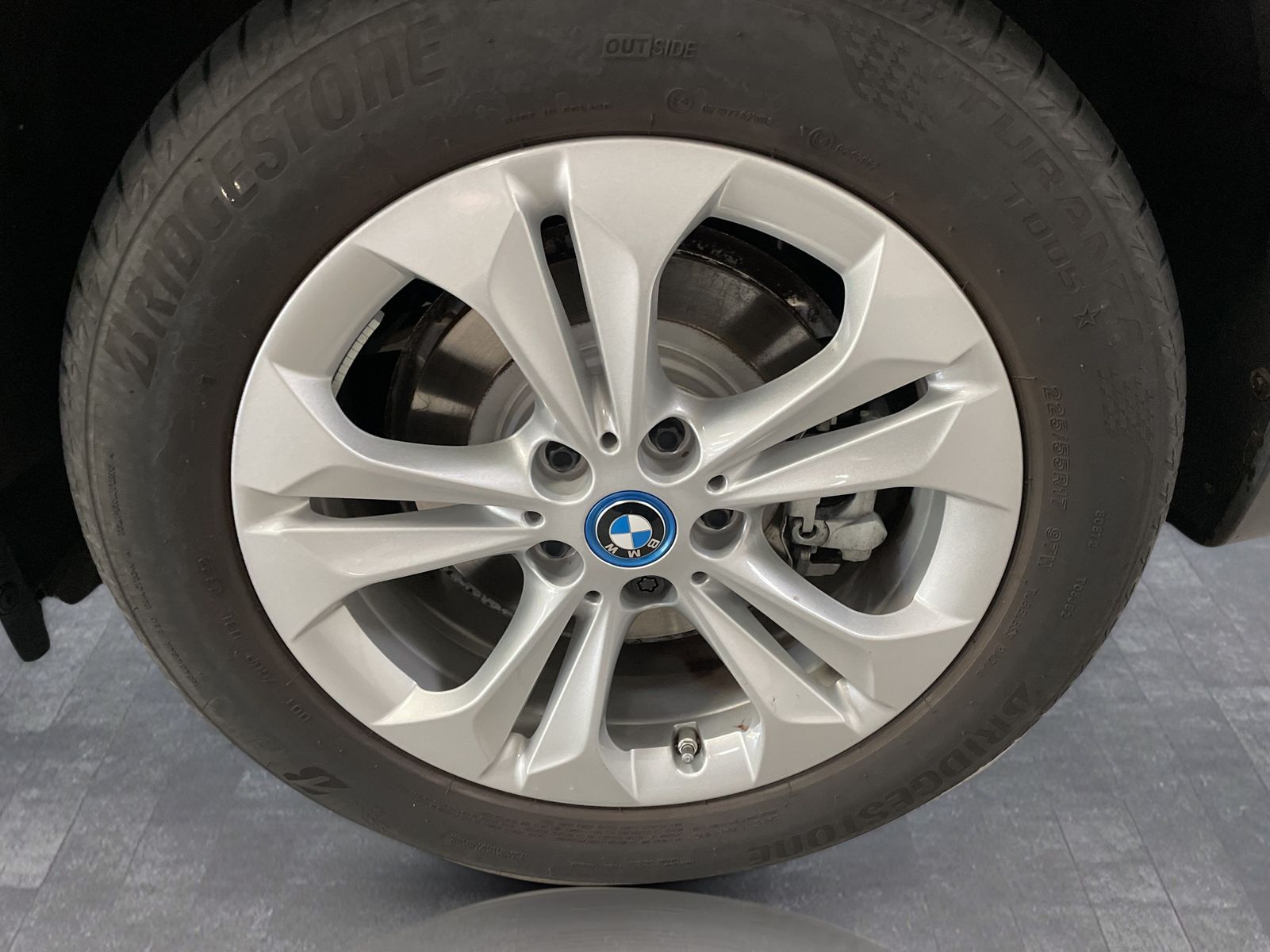 BMW X1 xDrive25e - Samsaru's Car Outlet
