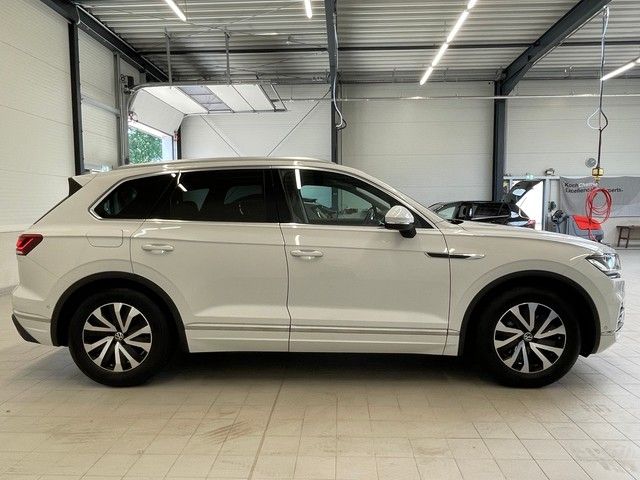 Volkswagen TOUAREG 3.0 V6 TDI Elegance 4Motion - Samsaru's Car Outlet