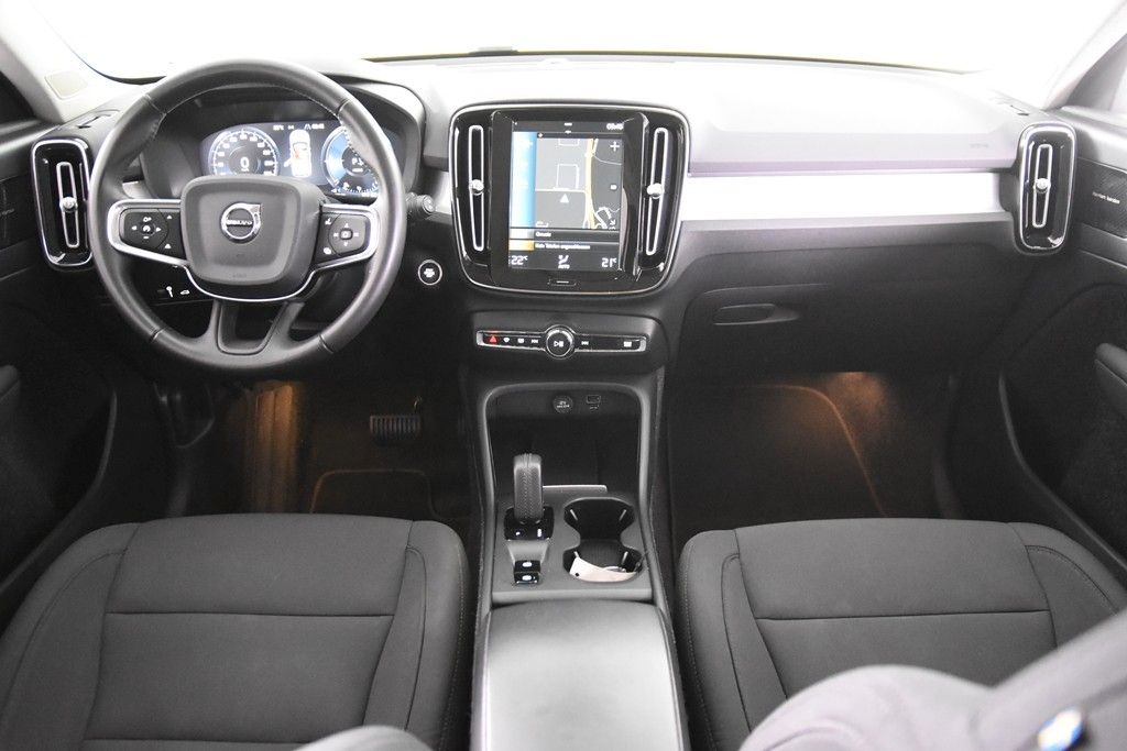 Volvo XC40 T4 Recharge Inscription - Samsaru's Car Outlet