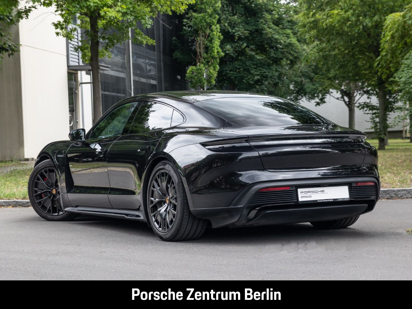 Porsche Taycan GTS BOSE Rückfahrkamera Panoramadach LED