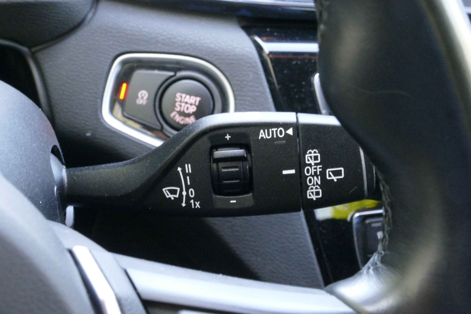 BMW X1 xDrive 20i Advantage - Samsaru's Car Outlet