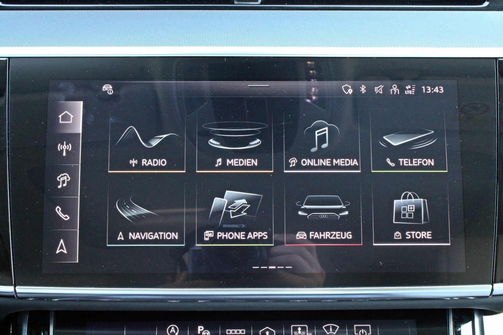 Audi A8 Lang 50TDI S LINE BLACK - Samsaru's Car Outlet