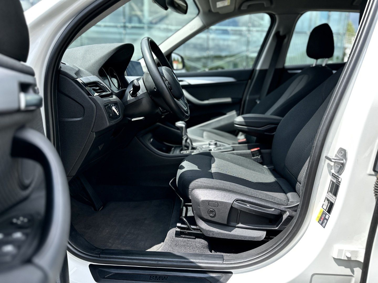 BMW X1 xDrive25e - Samsaru's Car Outlet