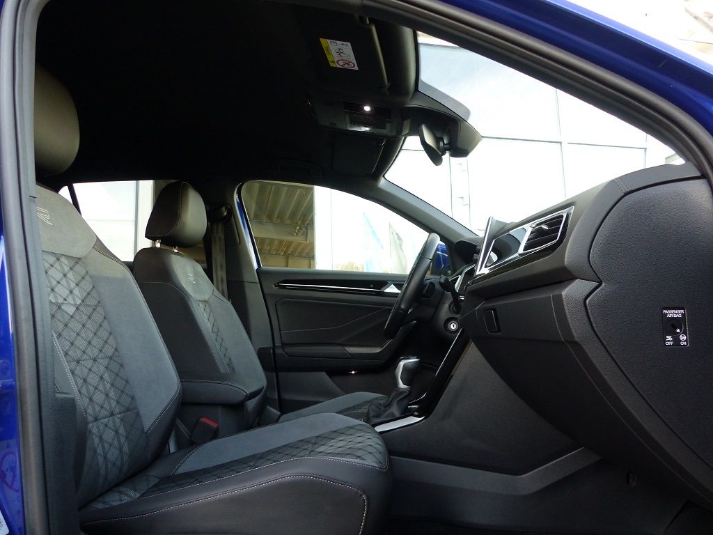 Volkswagen T-Roc 1.5 TSI DSG R-Line - Samsaru's Car Outlet