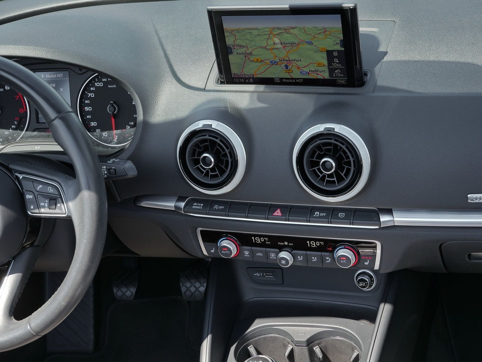 Audi A3 Cabriolet 35 TFSI S line - Samsaru's Car Outlet