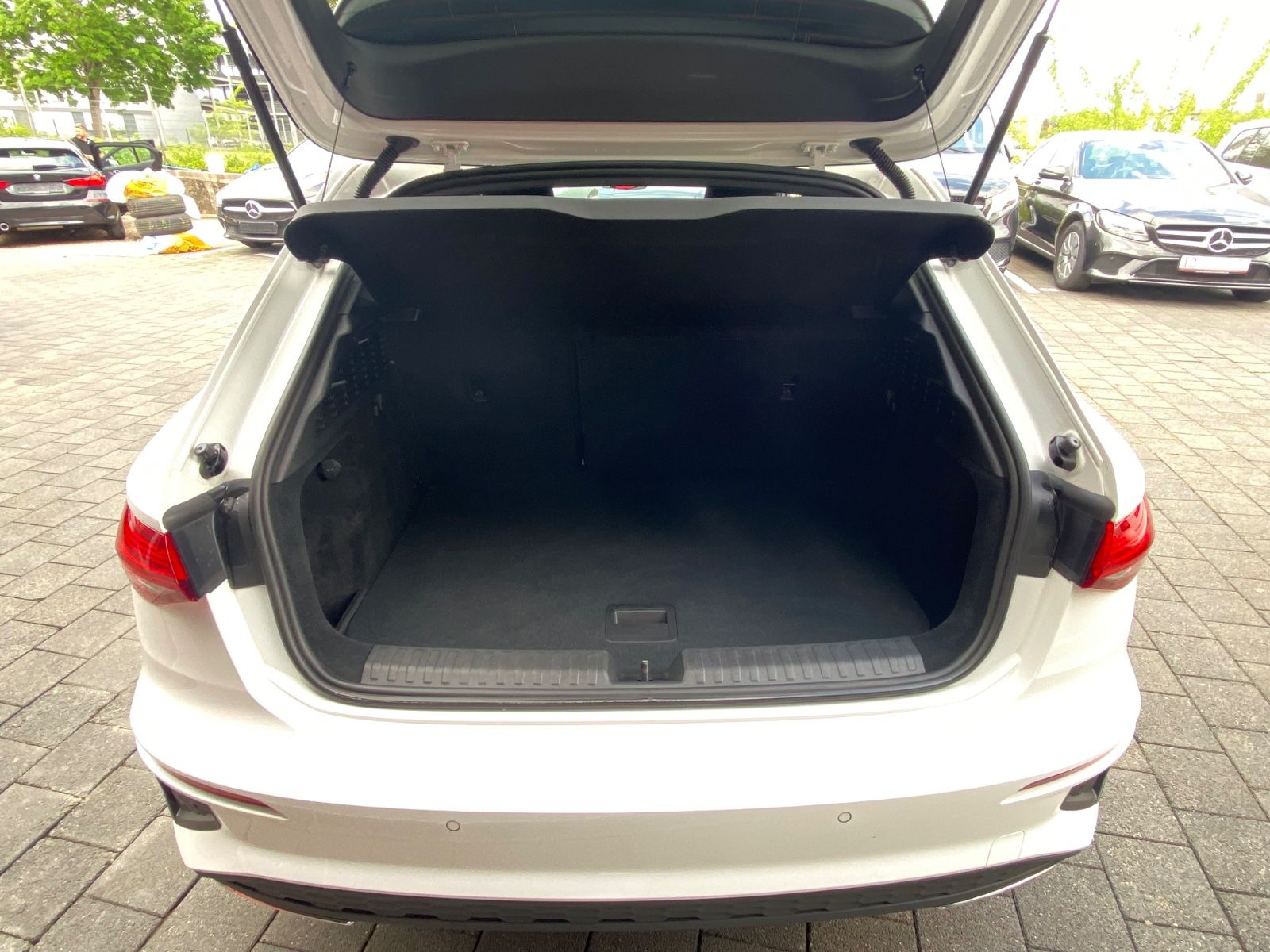Audi A3 Sportback 30 TDI S-Line - Samsaru's Car Outlet