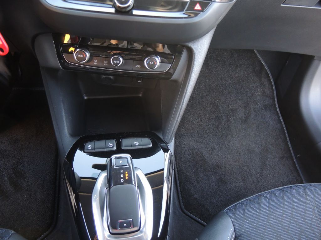 Opel Corsa F 1.2 Direct Turbo AT Elegance - Samsaru's Car Outlet