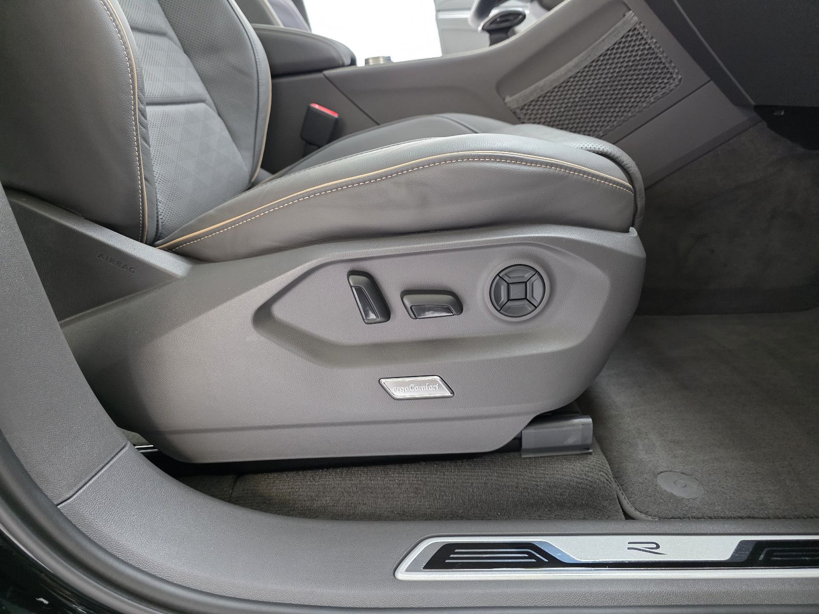 Volkswagen Touareg 4Motion R-Line Panorama Allradlenkung