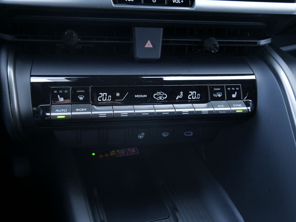Toyota C-HR 1.8 Hybrid - Samsaru's Car Outlet