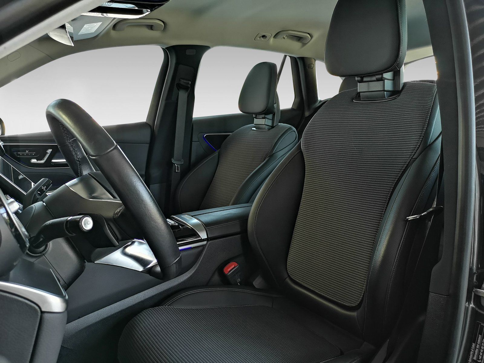 Mercedes-Benz GLC 200 4M Avantgarde Plus - Samsaru's Car Outlet