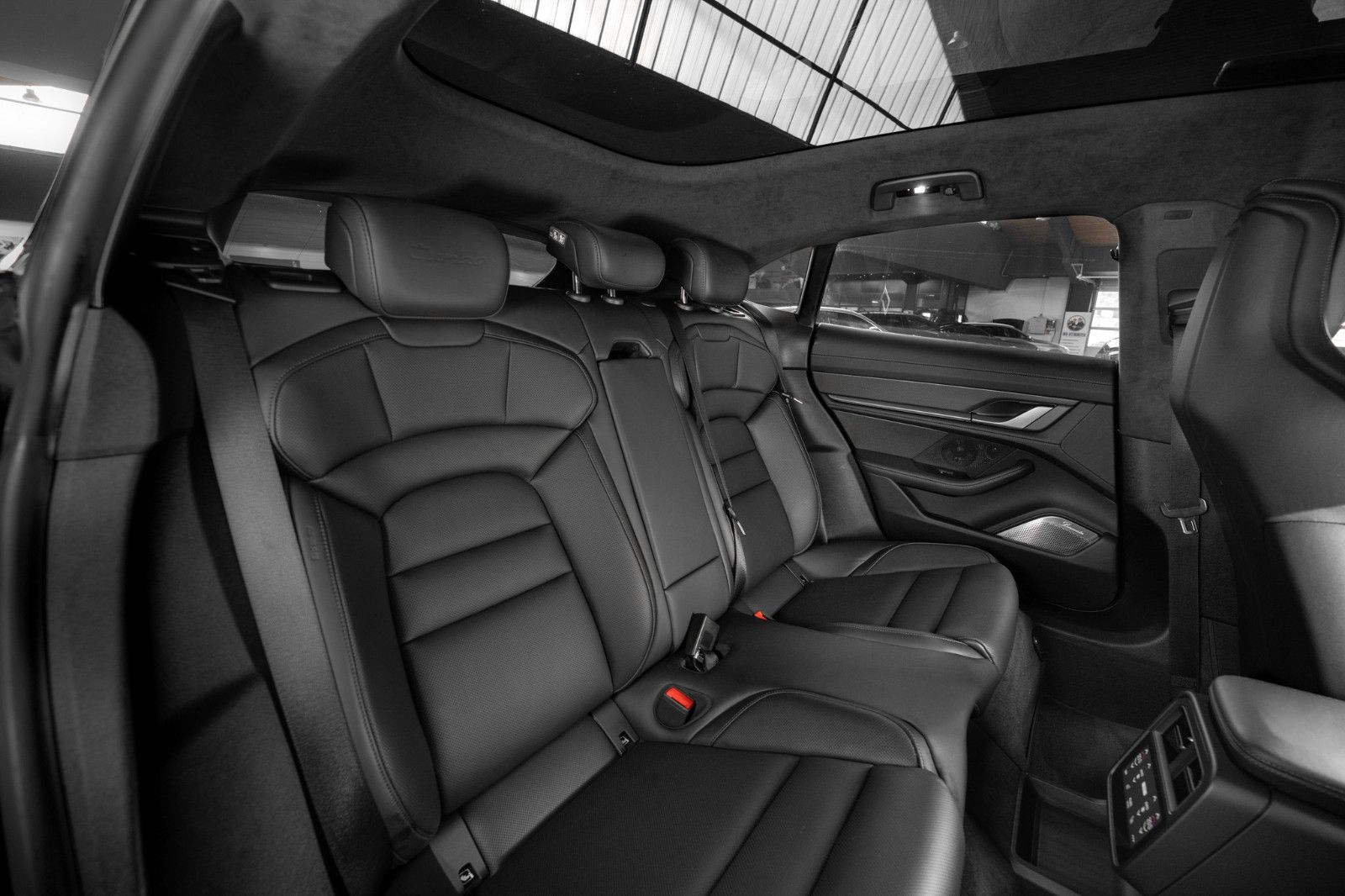Porsche Taycan Cross Turismo Turbo #BURMESTER #MEGA SPEC