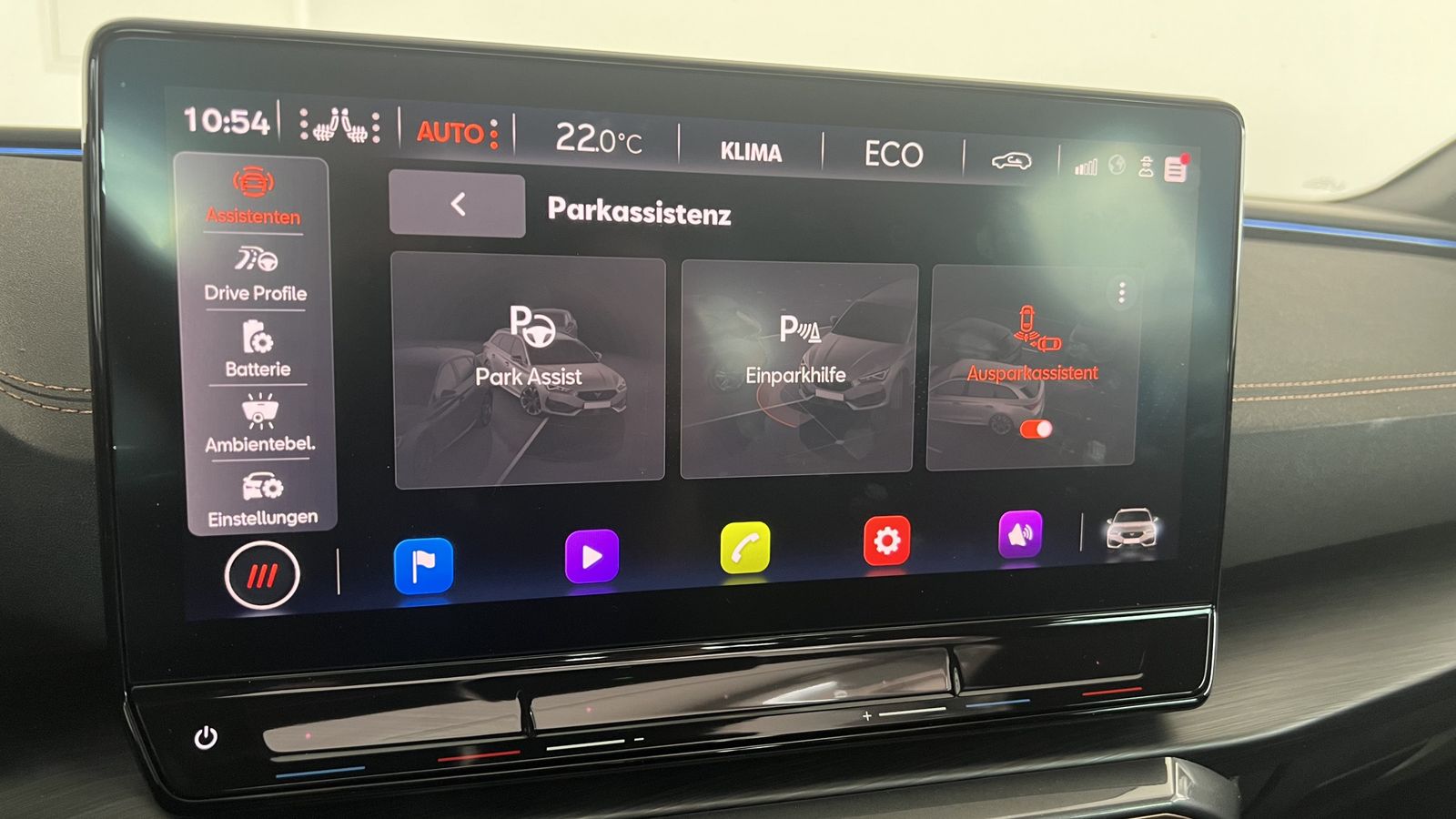 Cupra Leon Sportstourer VZ e-Hybrid - Samsaru's Car Outlet