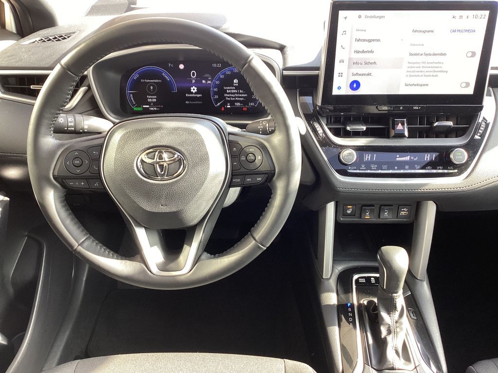 Toyota Corolla Cross Hybrid Team D + Panoramadach
