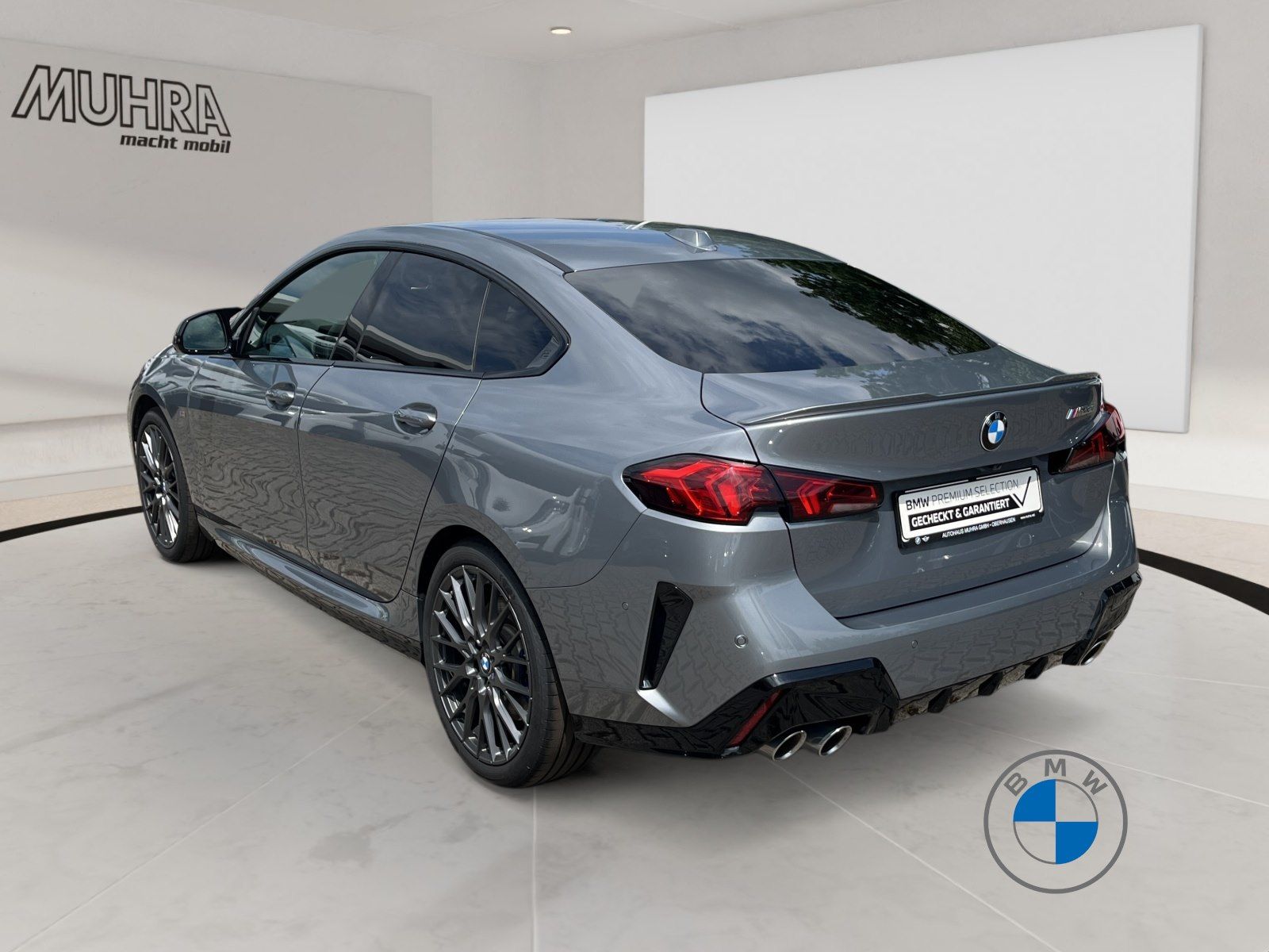 BMW M235 xDrive M Sport 19" Massage Lenkradhzg.