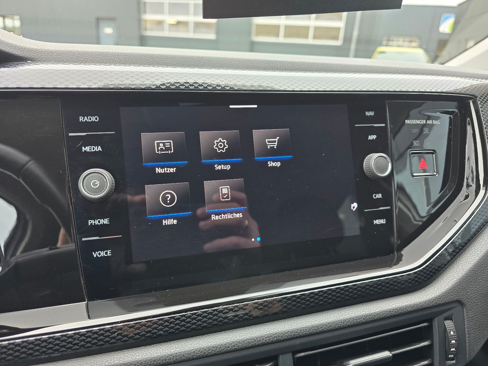 Volkswagen Taigo 1.0TSI DSG Life - Samsaru's Car Outlet