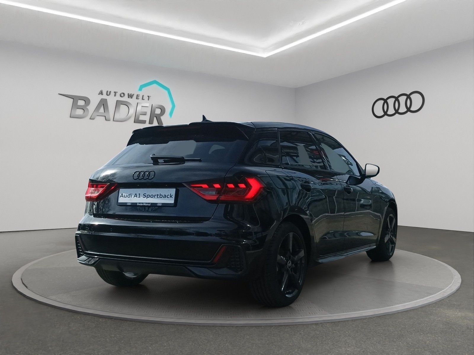 Audi A1 Sportback S line 35 TFSI 110(150