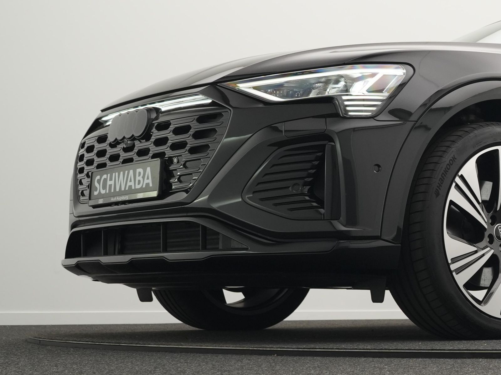 Audi Q8 e-tron S line 55 quattro *Opt.schw*PANO*AHK*
