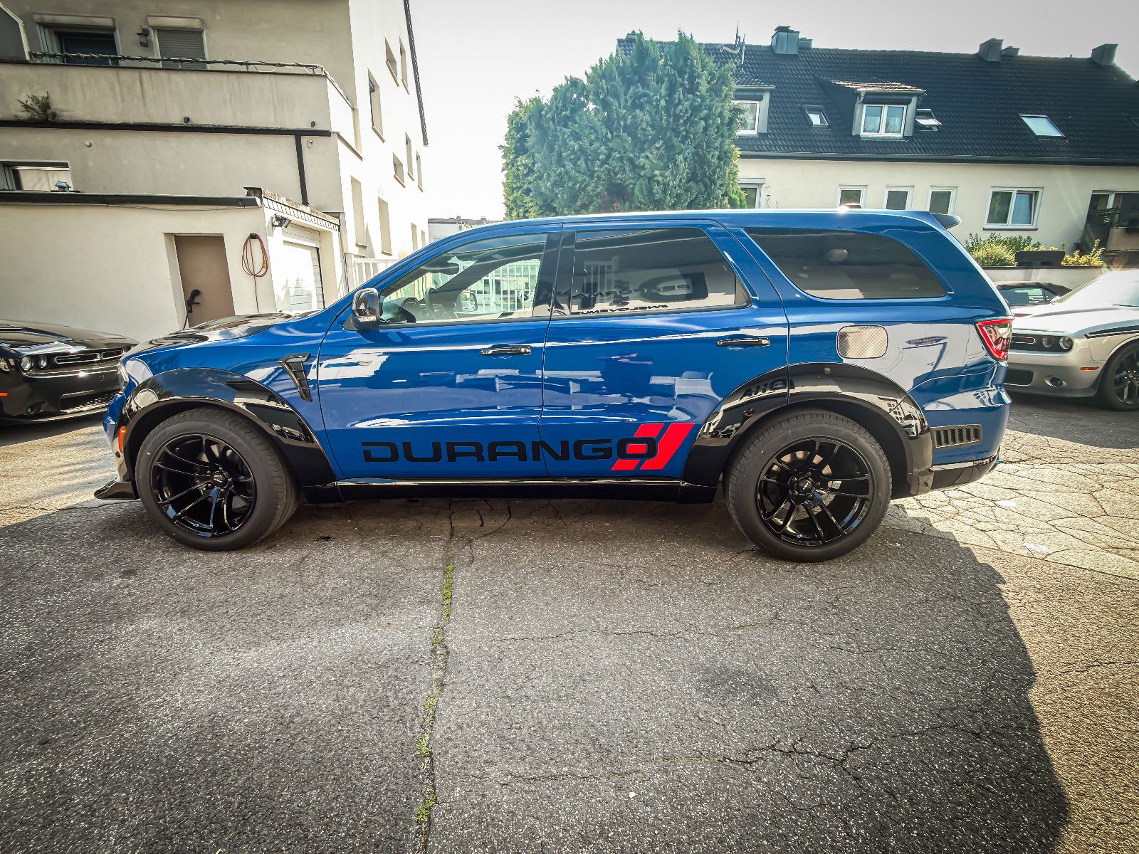 Dodge DURANGO PURSUIT 5.7 V8 *4X4*LED*WIDEBODY*6 SITZE