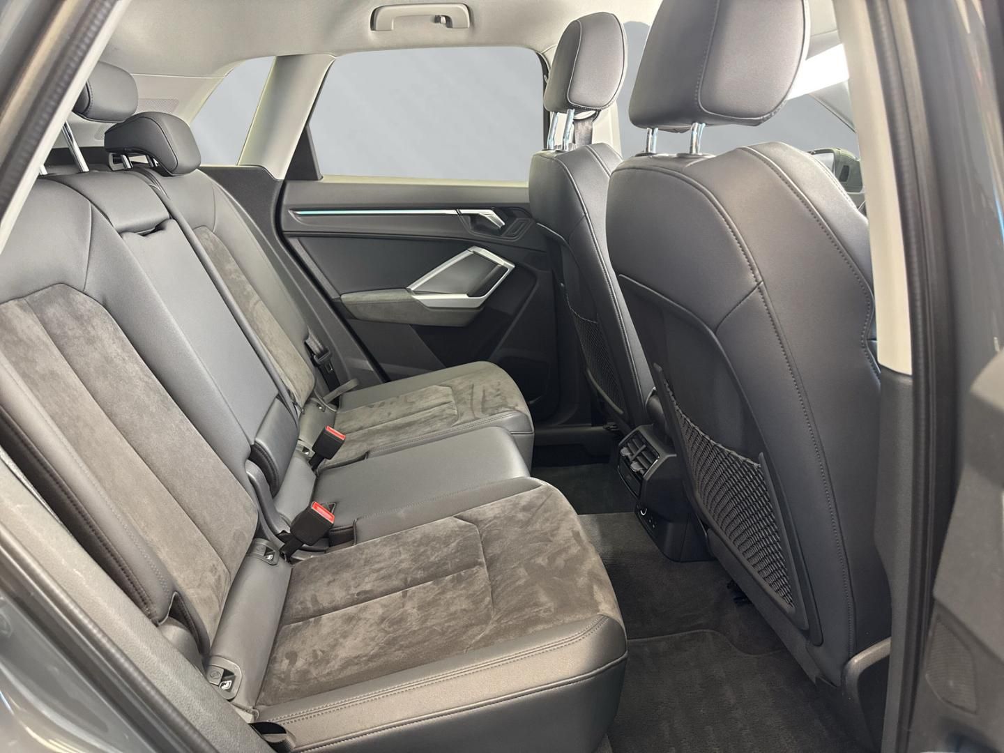 Audi Q3 40 TFSI quattro S tronic - Samsaru's Car Outlet