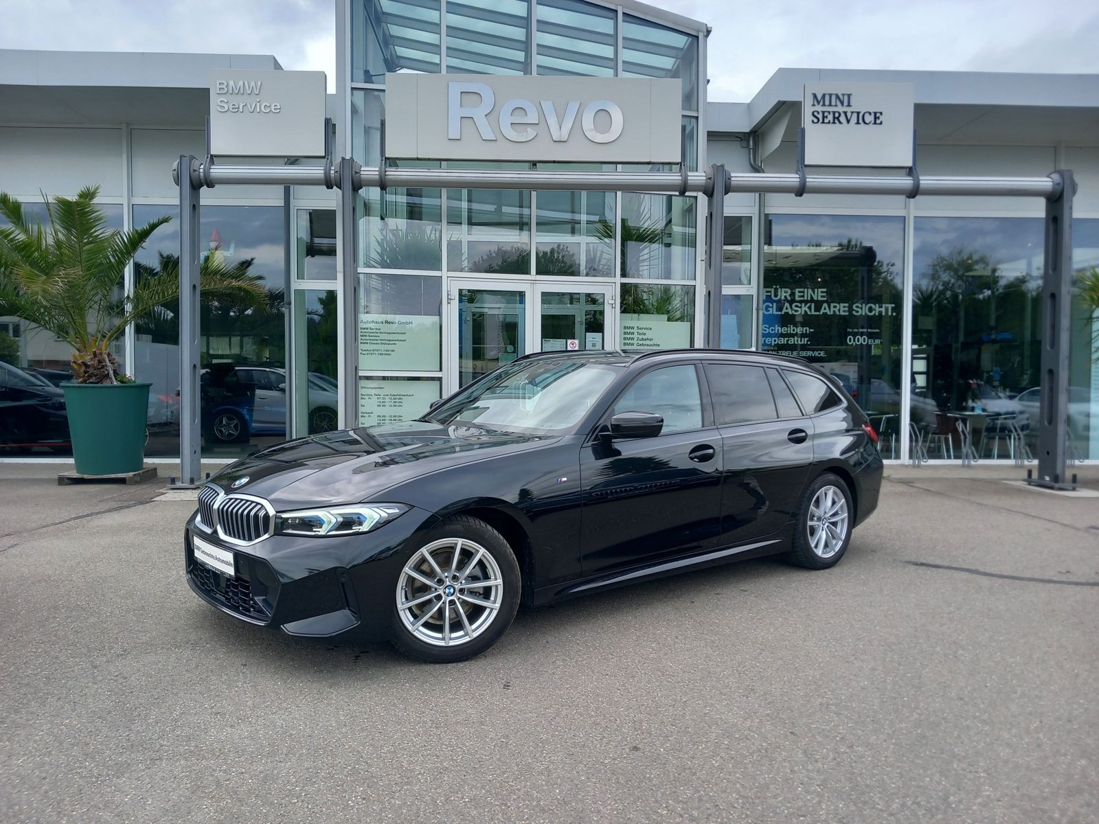 BMW 320d Touring xDrive Aut MSport - Samsaru's Car Outlet