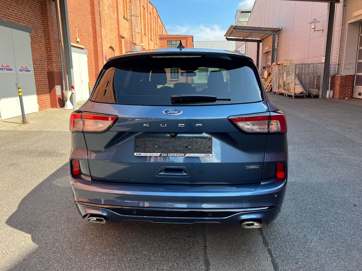 Ford KUGA ST-Line X - Samsaru's Car Outlet
