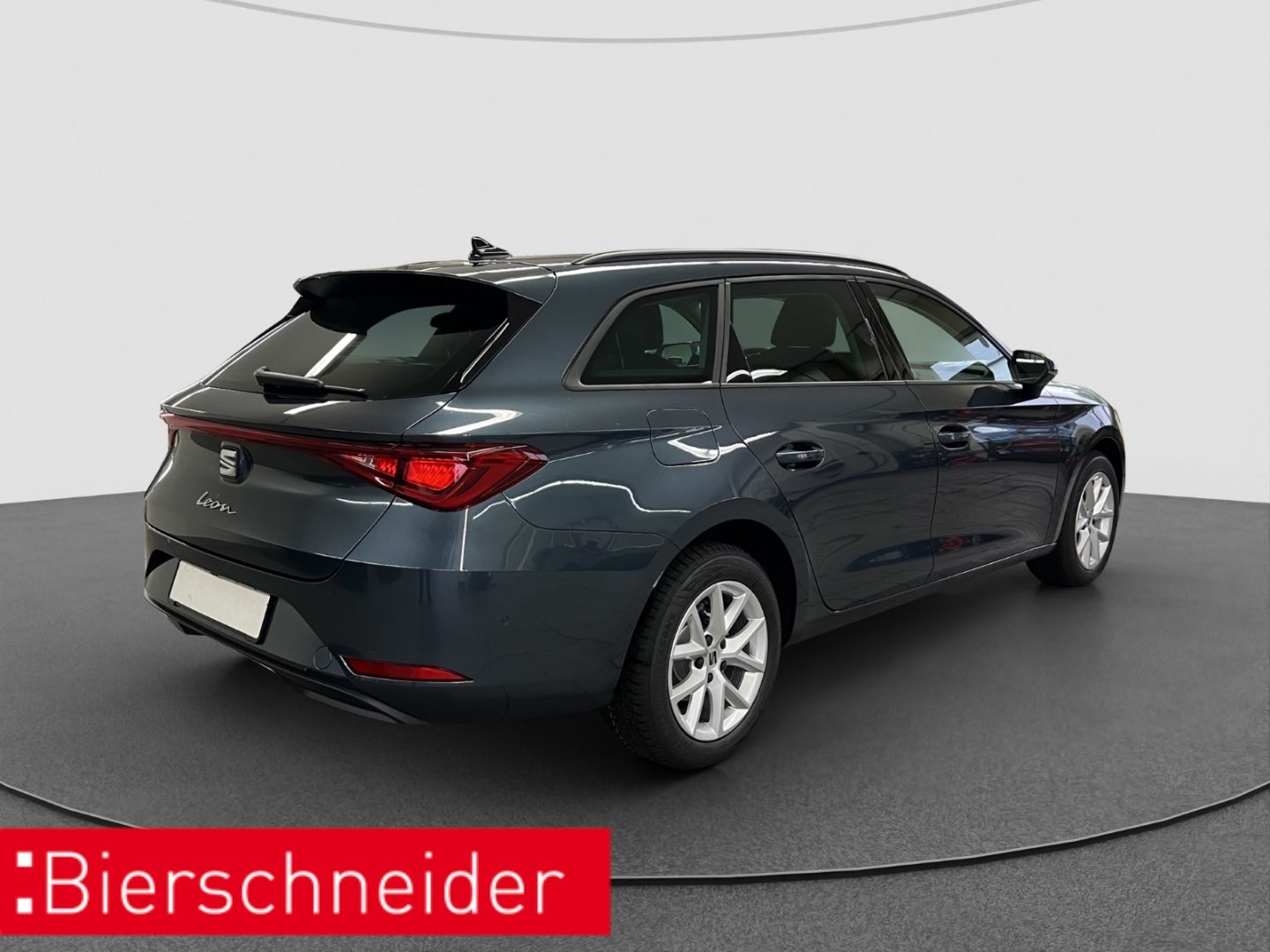 Seat Leon SP 1.5 eTSI DSG Style AHK MATRIX REAR VIEW
