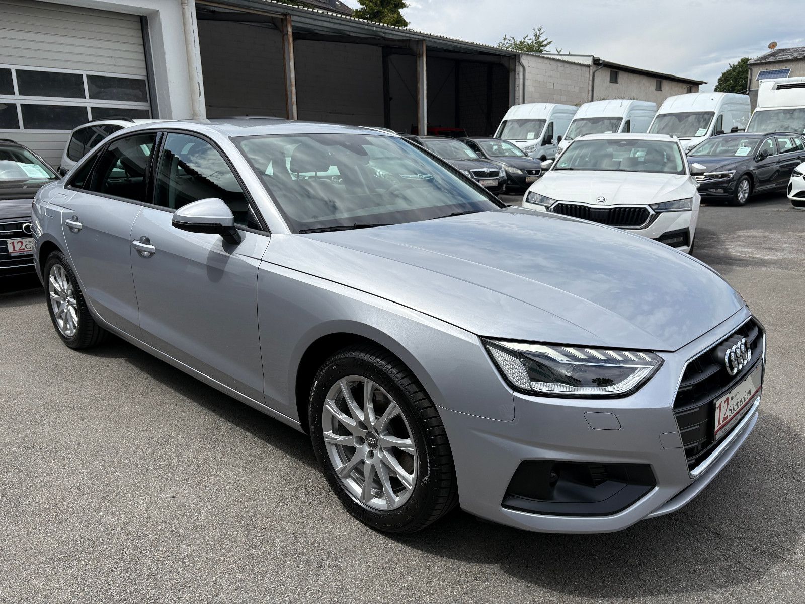 Audi A4 Lim. 35 TDI S Tronic - Samsaru's Car Outlet