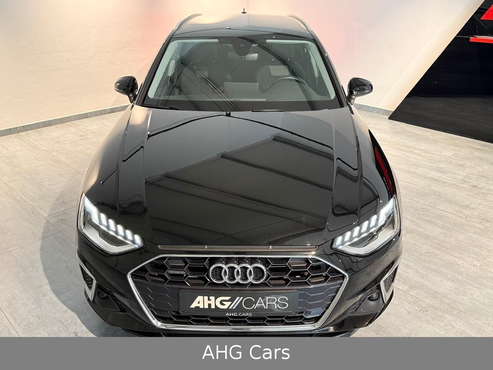 Audi A4 40 Avant S line quattro 2.0 TFSI - Samsaru's Car Outlet