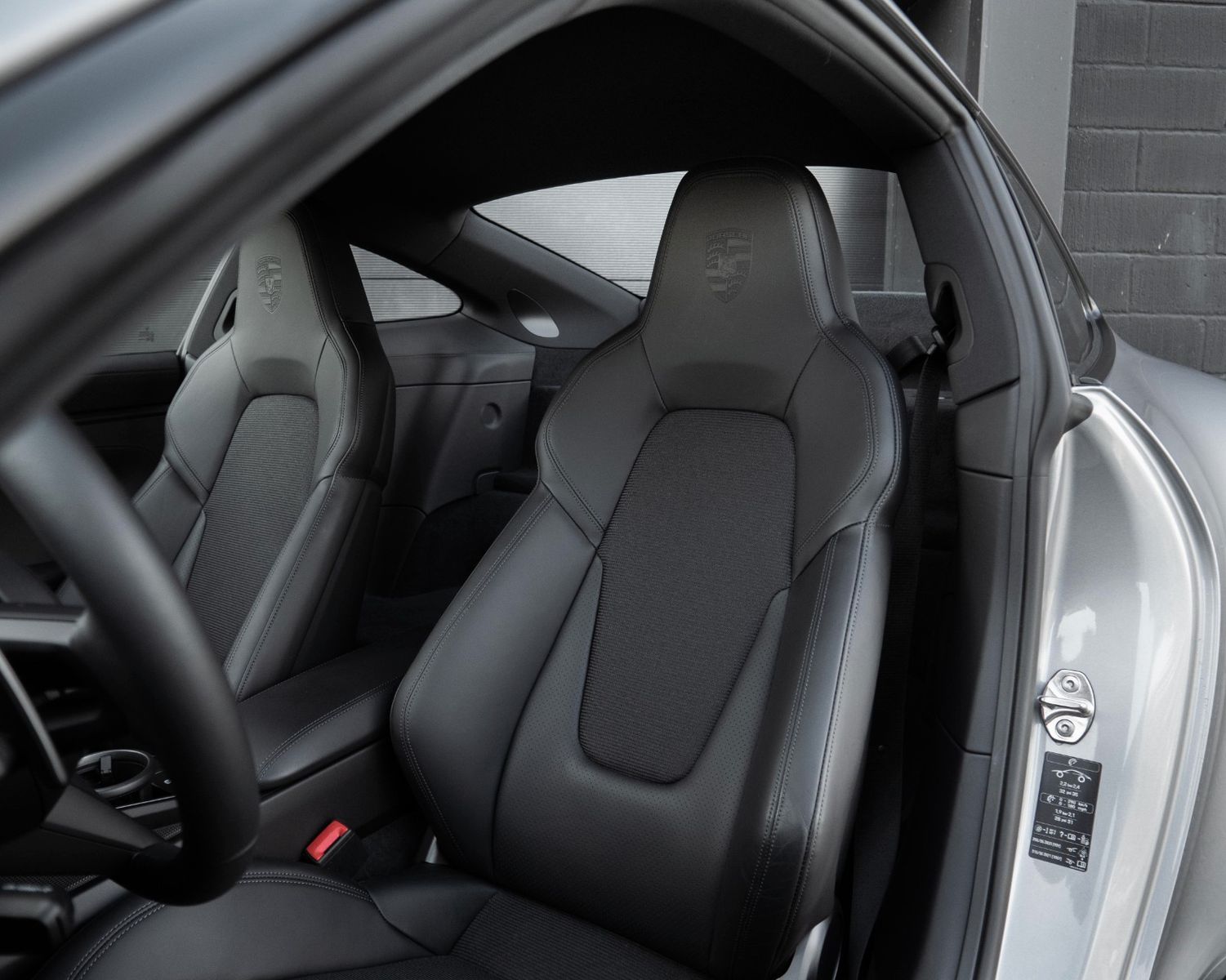 Porsche 992 (911) GT3 Touring - Samsaru's Car Outlet