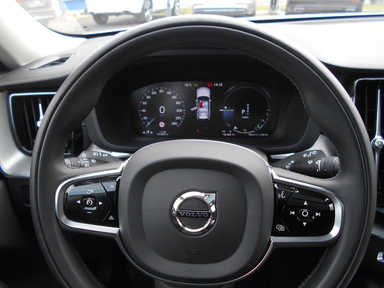 Volvo XC60 Inscription T6 Recharge Plug-In Hybrid AWD - Samsaru's Car Outlet