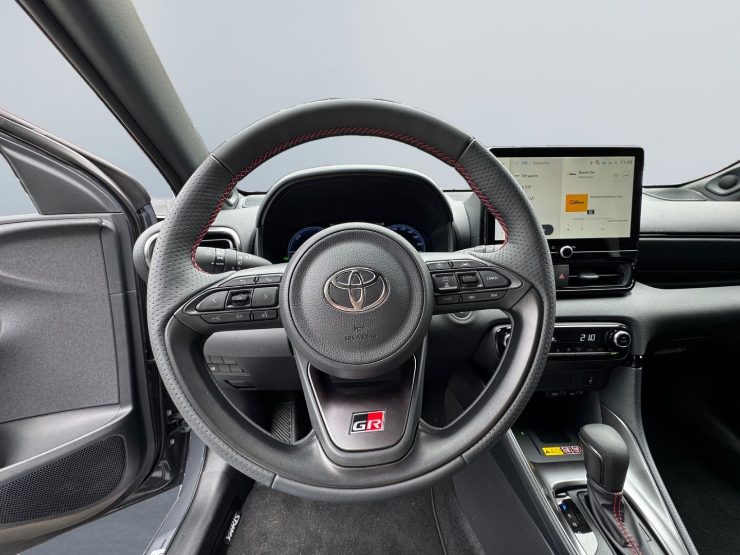 Toyota Yaris Hybrid 130 1.5 GR SPORT *HUD*JBL*Navi*LED*