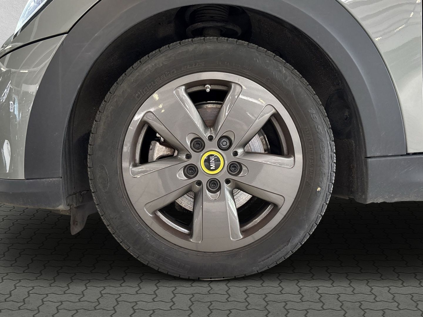MINI Cooper SE Essential Trim - Samsaru's Car Outlet