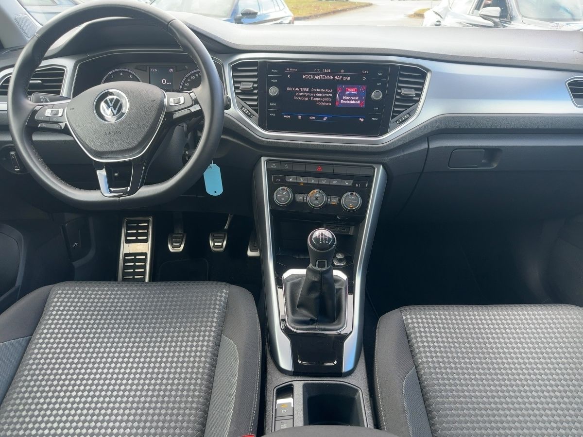 Volkswagen T-Roc 1.0 TSI Active - Samsaru's Car Outlet
